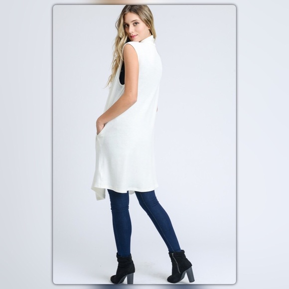 Long Draped Ivory Vest with Pockets and Front Tie - Picture 3 of 3